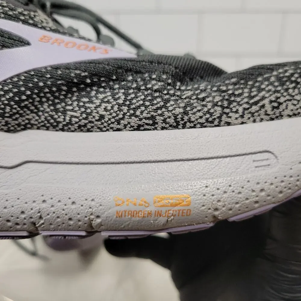 Brooks Women's Black and Gray Athletic Running Shoes